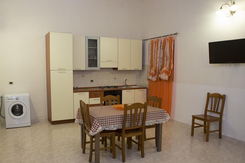 Casa Vacanze Calafarina Pachino Habitación foto