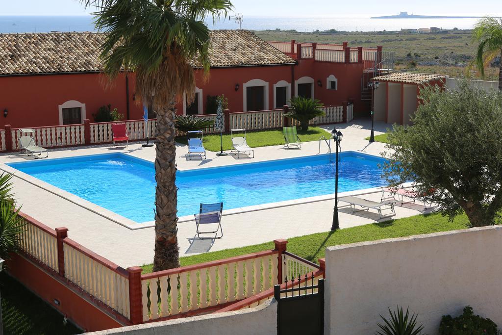 Casa Vacanze Calafarina Pachino Habitación foto